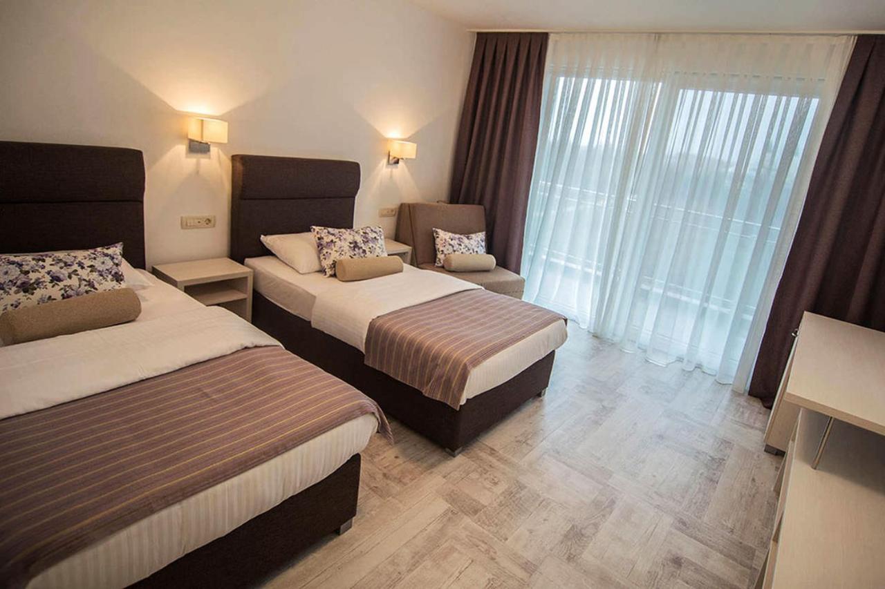 Hotel Lavanda Меджугорье Экстерьер фото