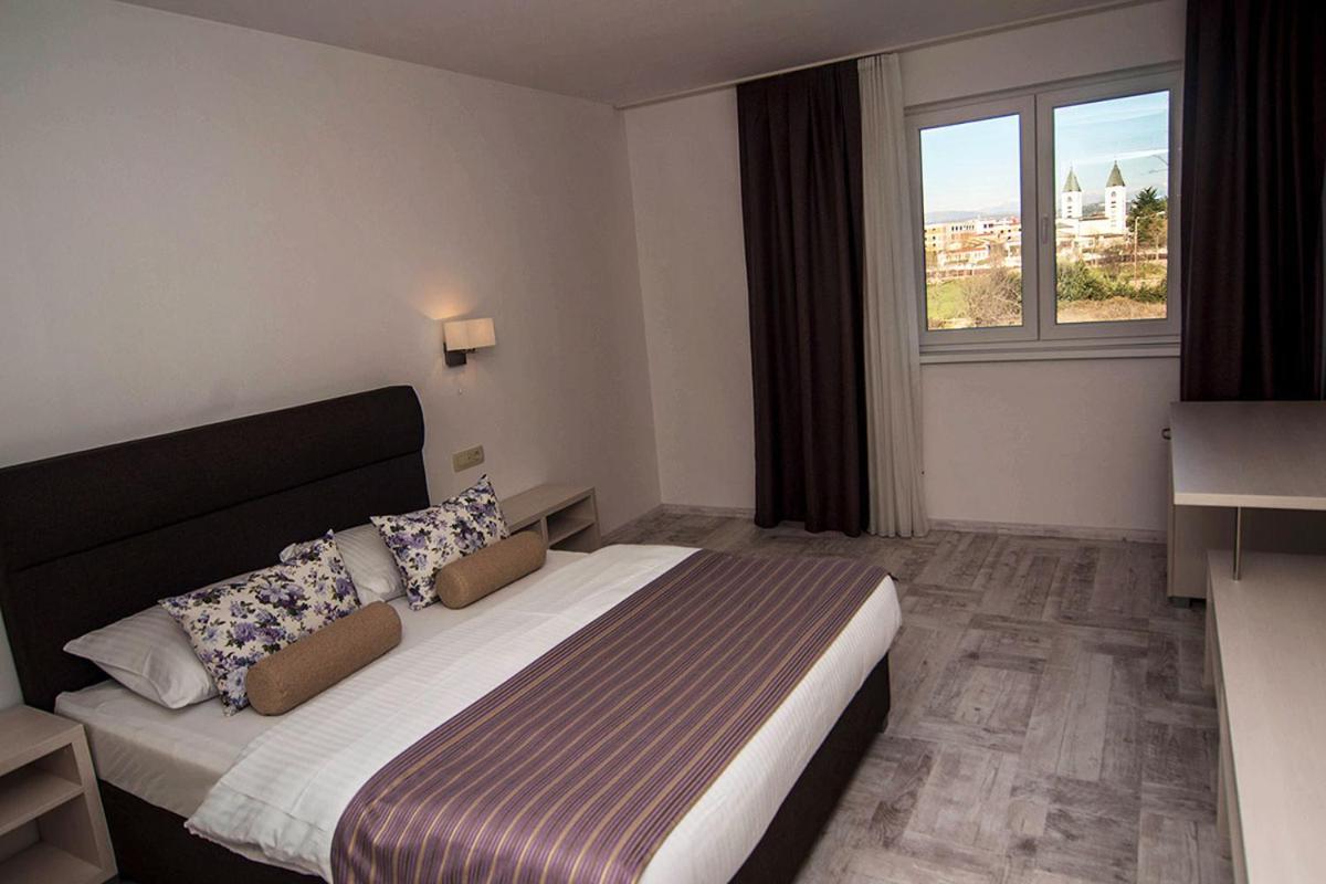 Hotel Lavanda Меджугорье Экстерьер фото
